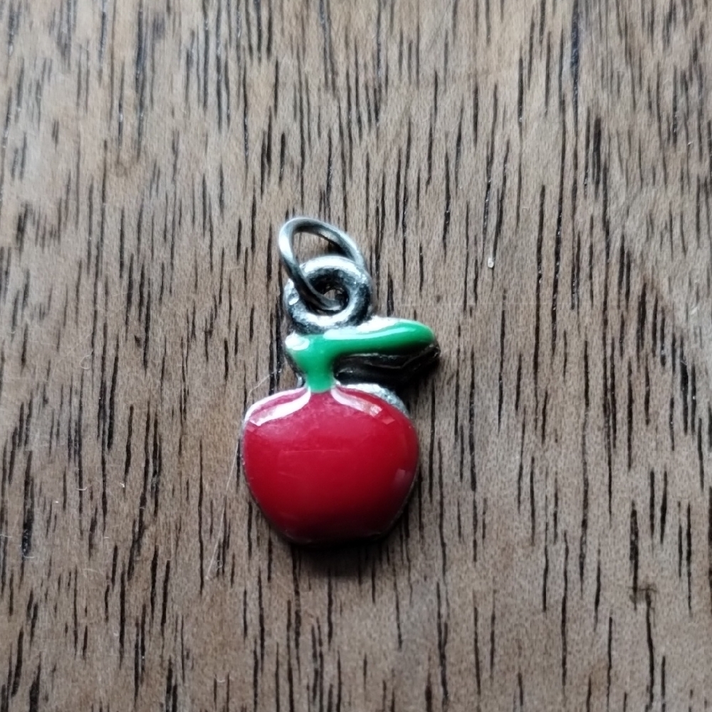 Apple charm